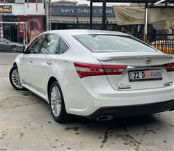 تۆیۆتا ئەڤەلۆن